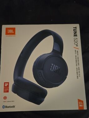 JBL Over-Ear Wireless Headphones - Black
